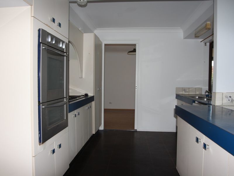 10 Opel Place, Ingleburn NSW 2565