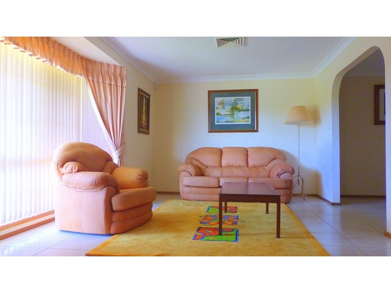 28 Bluebell Close, Glenmore Park NSW 2745