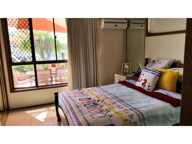 235 Morala Avenue, Runaway Bay QLD 4216