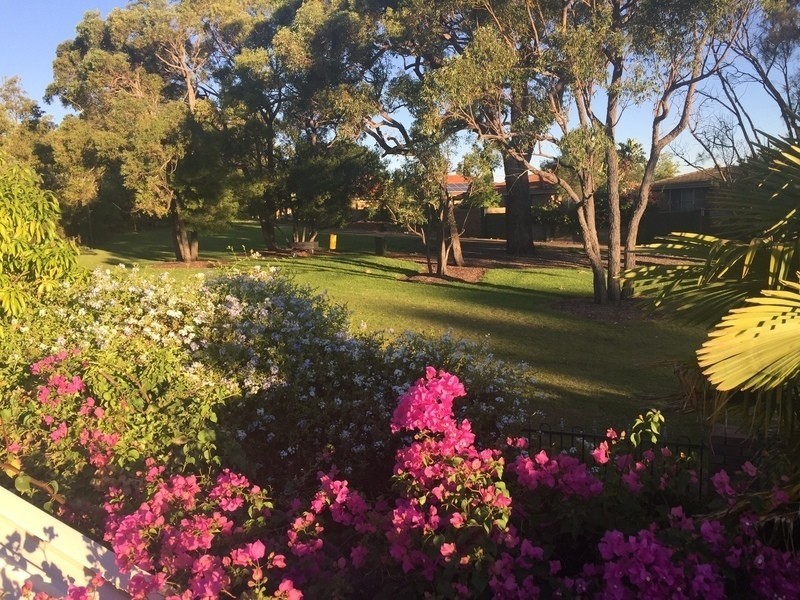 91 Regency Drive, Thornlie WA 6108