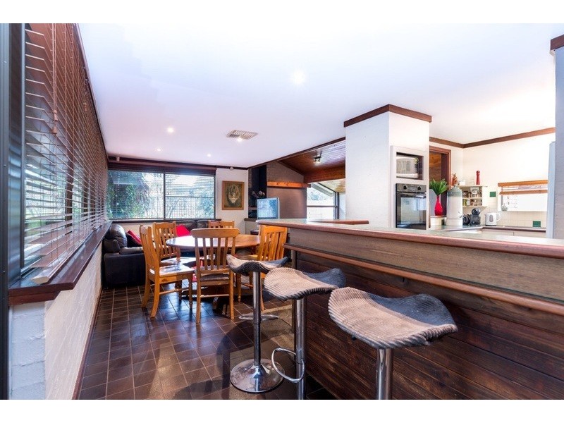 91 Regency Drive, Thornlie WA 6108