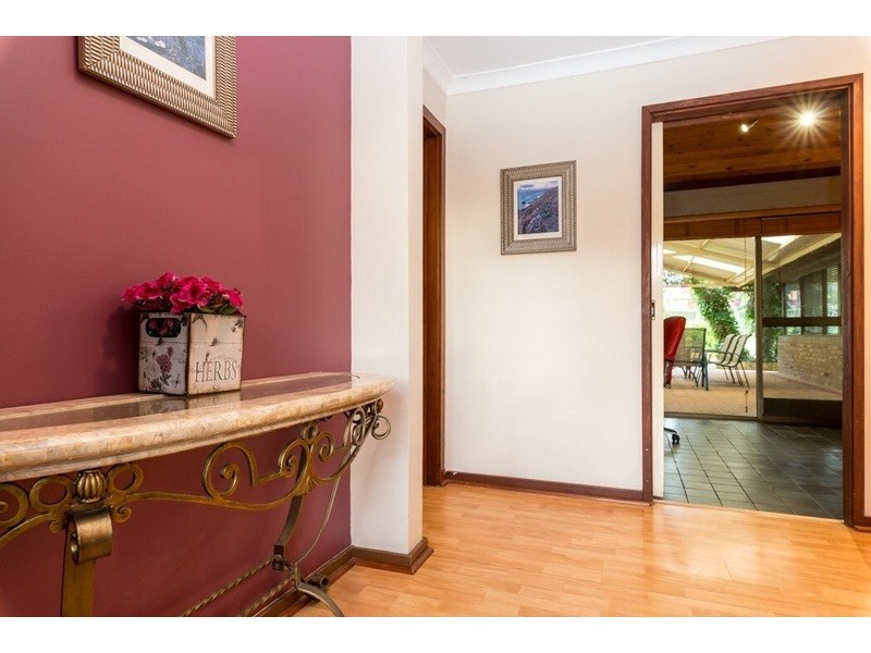 91 Regency Drive, Thornlie WA 6108