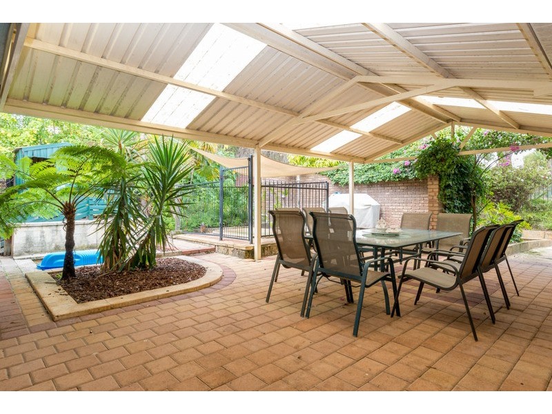 91 Regency Drive, Thornlie WA 6108