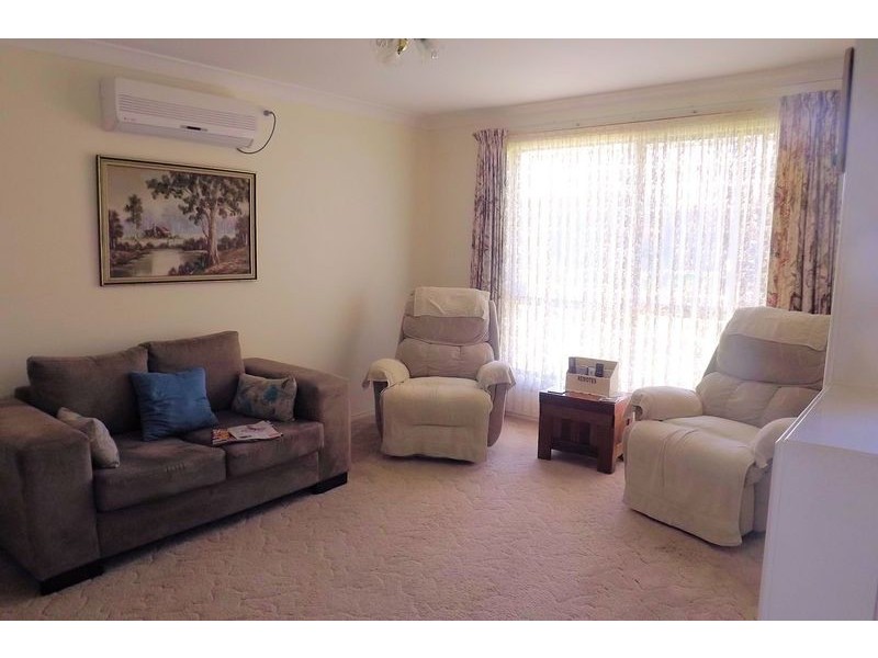 19 Eyre Crescent, Forster NSW 2428