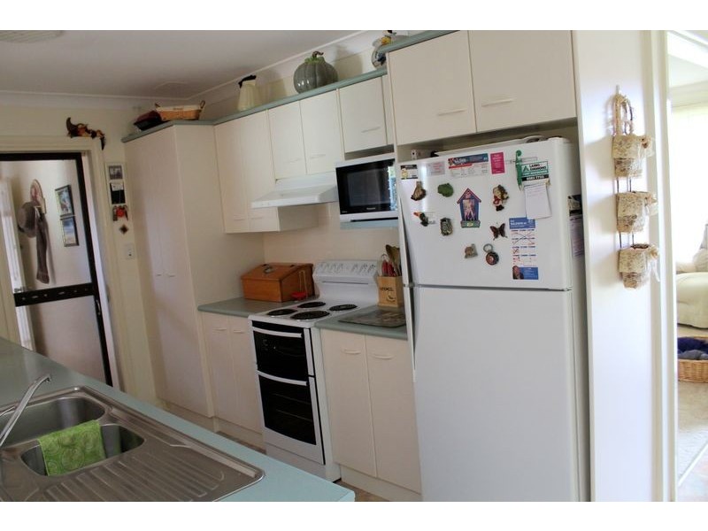 19 Eyre Crescent, Forster NSW 2428