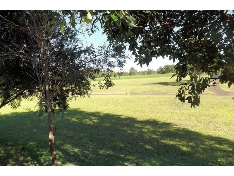 19 Eyre Crescent, Forster NSW 2428