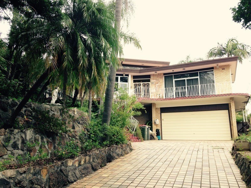 19 Irwin Cres, Bexley North NSW 2207