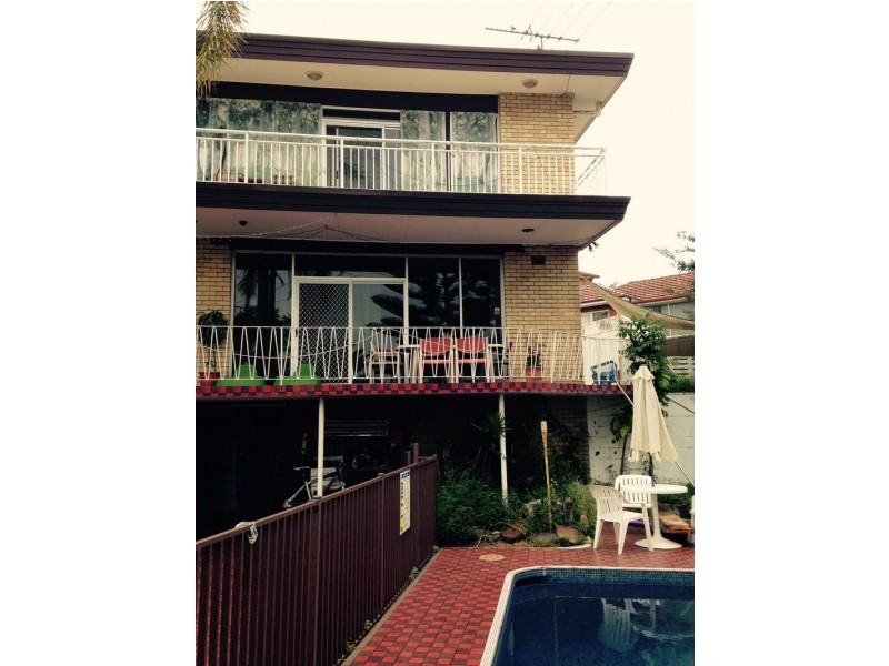 19 Irwin Cres, Bexley North NSW 2207