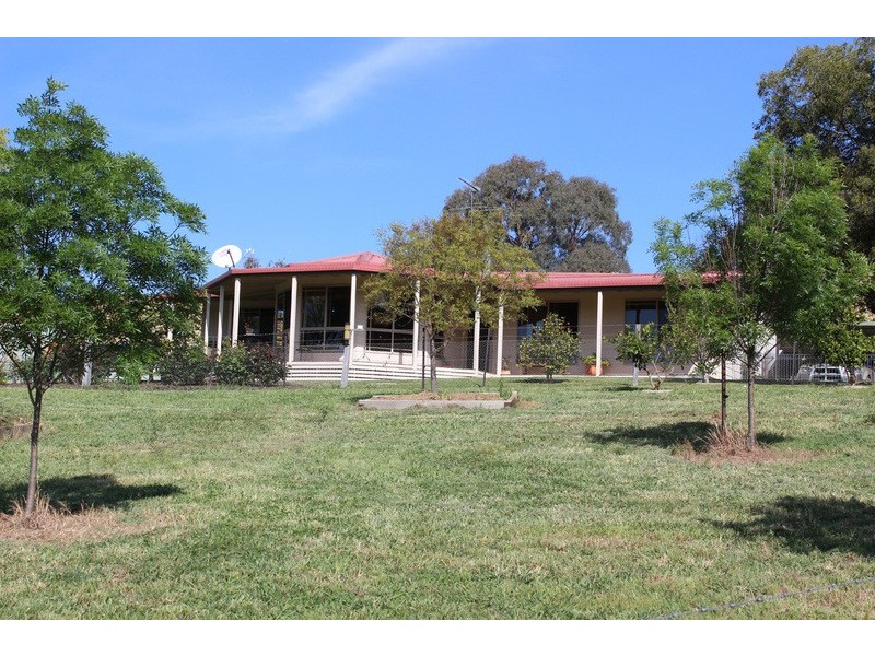 34 Smart’s Road, Tumut NSW 2720