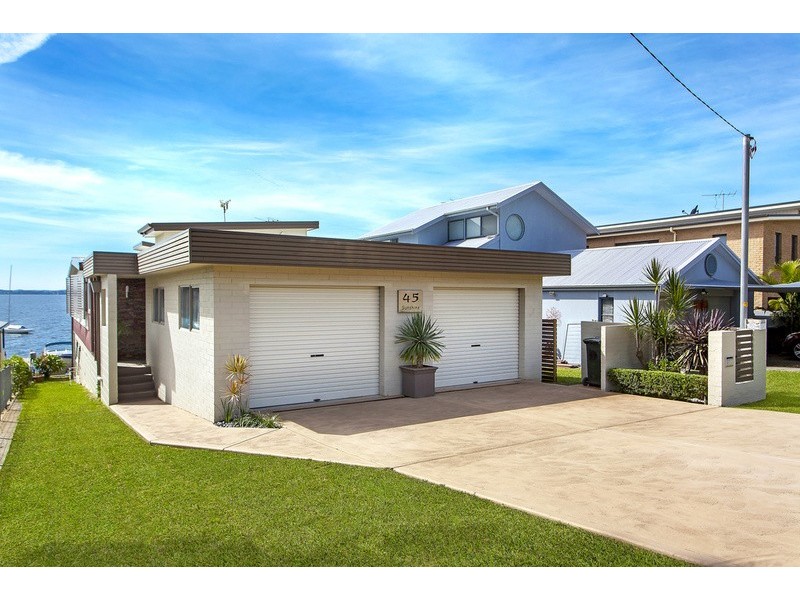 45 Sunshine Parade, Sunshine NSW 2264