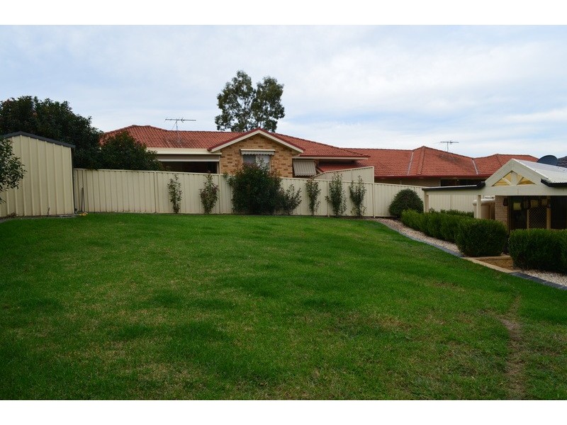4 Stanley Close, Bolwarra Heights NSW 2320