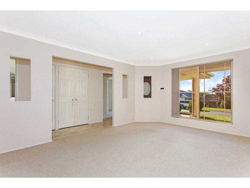4 Heathfield Rd, Kanwal NSW 2259