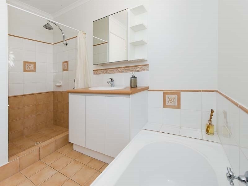 4/41 Cyril Street, Bassendean WA 6054