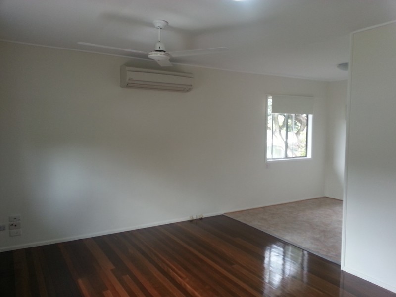 68 Ashton St, Kingston QLD 4114