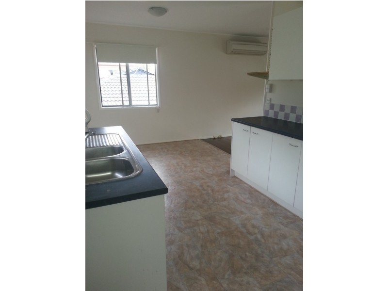 68 Ashton St, Kingston QLD 4114