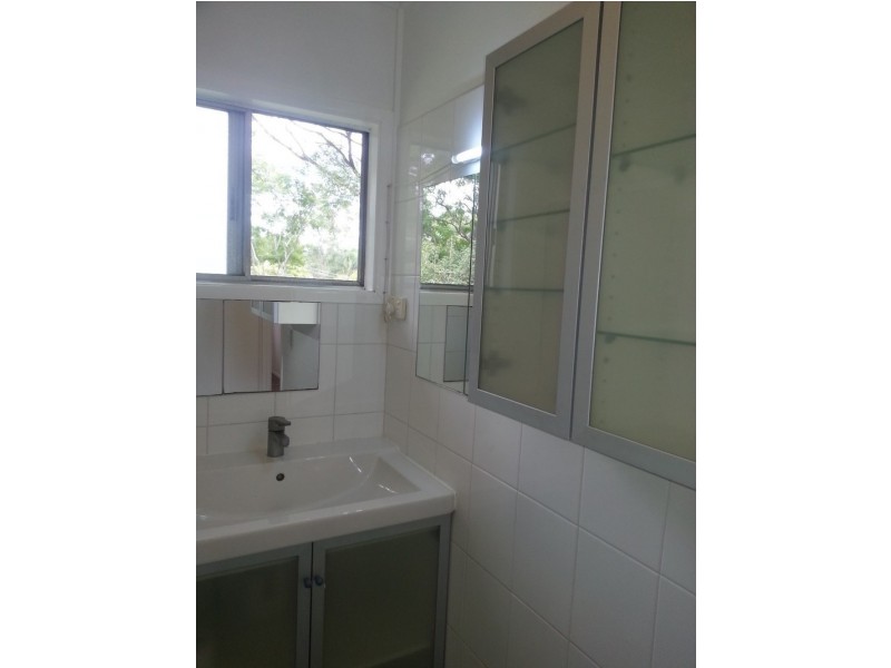 68 Ashton St, Kingston QLD 4114