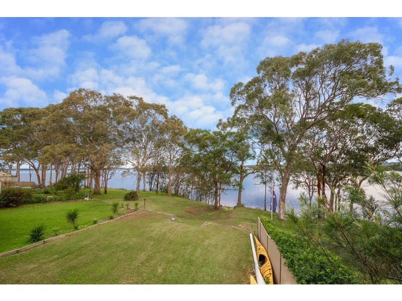 2 Bulgonia Road, Brightwaters NSW 2264