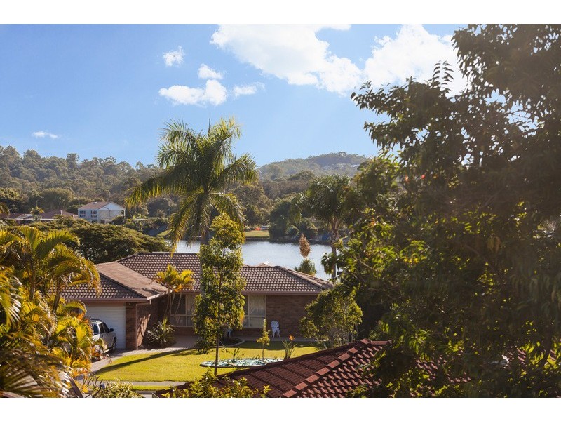 32 Currant Street, Elanora QLD 4221