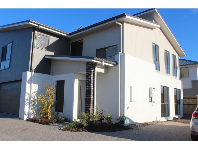 2/20 Makybe Diva Drive, Ooralea QLD 4740