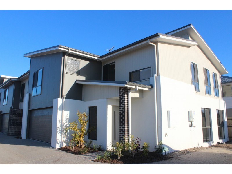 2/20 Makybe Diva Drive, Ooralea QLD 4740