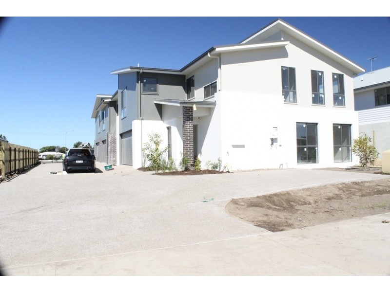 2/20 Makybe Diva Drive, Ooralea QLD 4740