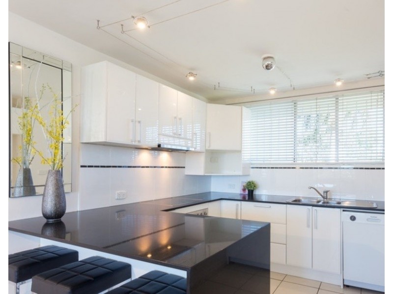 11/15 Bellevue Terrace, St Lucia QLD 4067