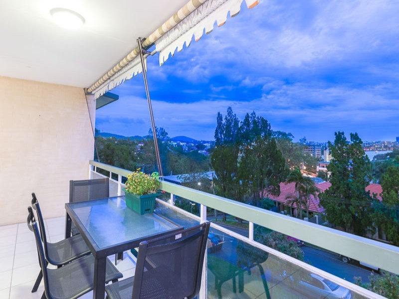 11/15 Bellevue Terrace, St Lucia QLD 4067