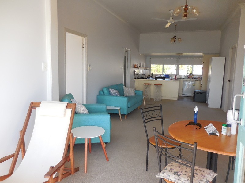 159  The Esplanade, Point Vernon QLD 4655