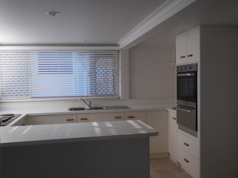 159  The Esplanade, Point Vernon QLD 4655