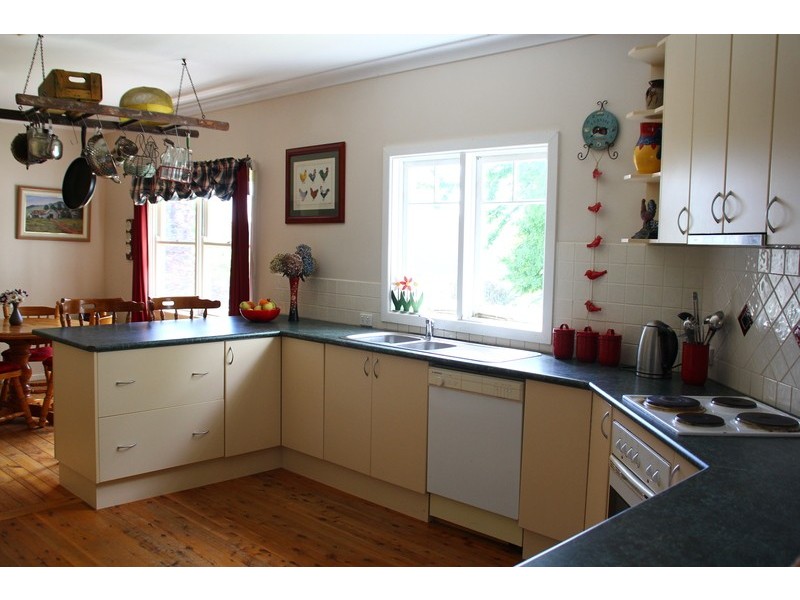 4587 Batlow Road, Batlow NSW 2730