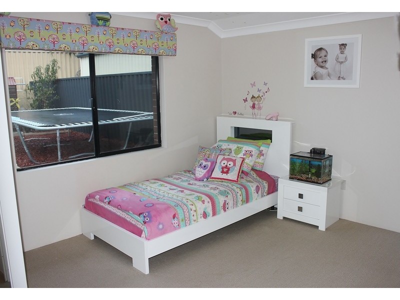 7 Coojong Road, Dalyellup WA 6230