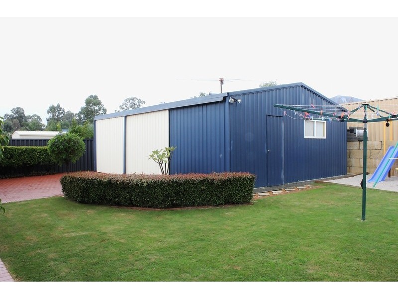 7 Coojong Road, Dalyellup WA 6230