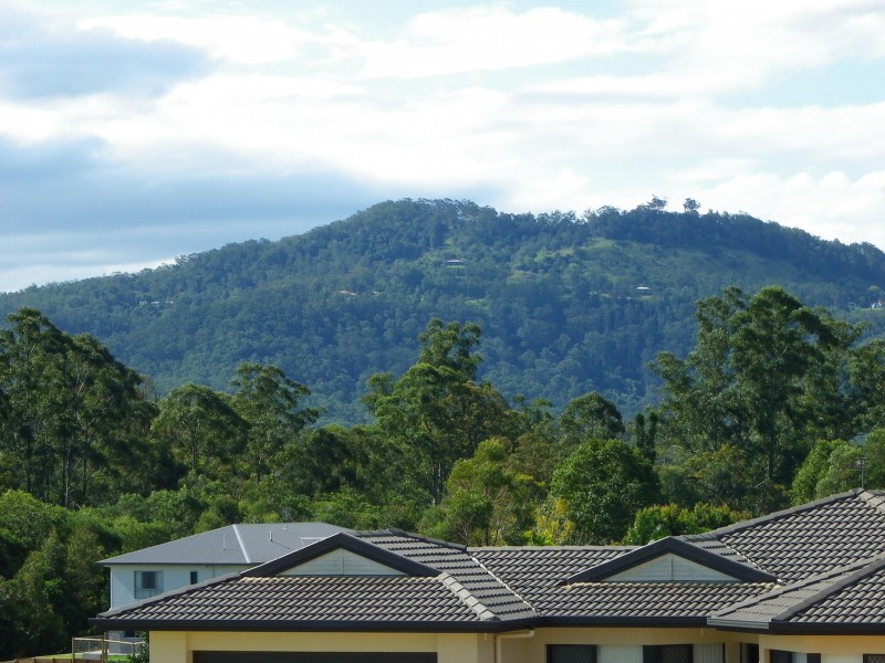 76  LACHLAN CRESCENT, Beerwah QLD 4519