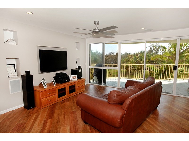19N/143 Lowanna Drive, Buddina QLD 4575
