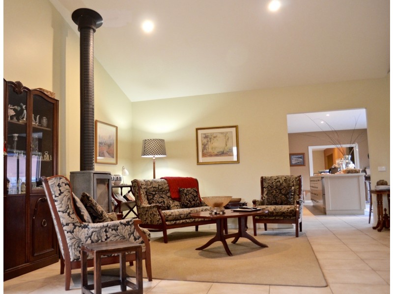 221 Wairere Road, Boorolite VIC 3723