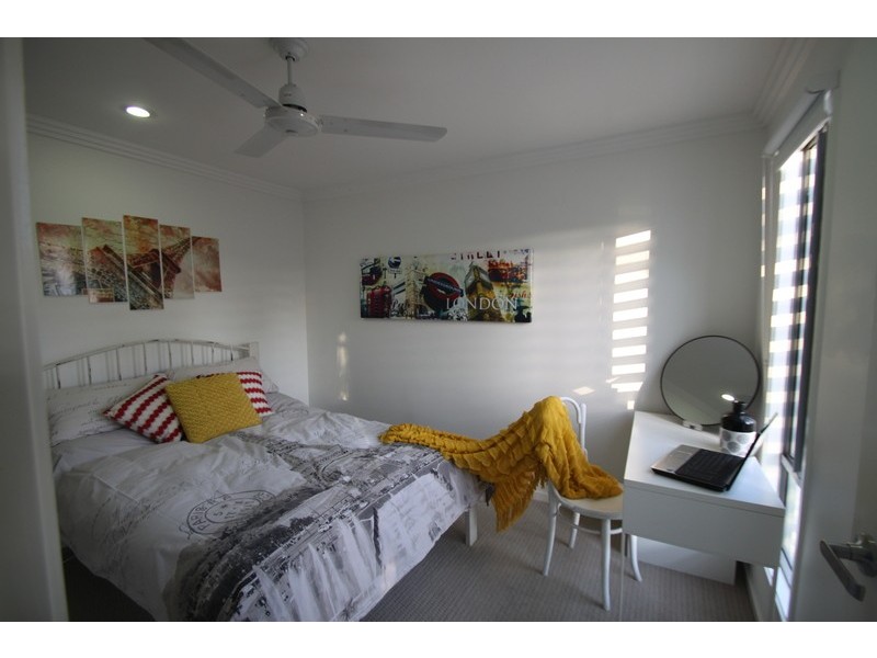 8/10 Careel Close, Helensvale QLD 4212