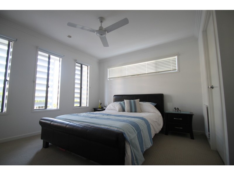 8/10 Careel Close, Helensvale QLD 4212