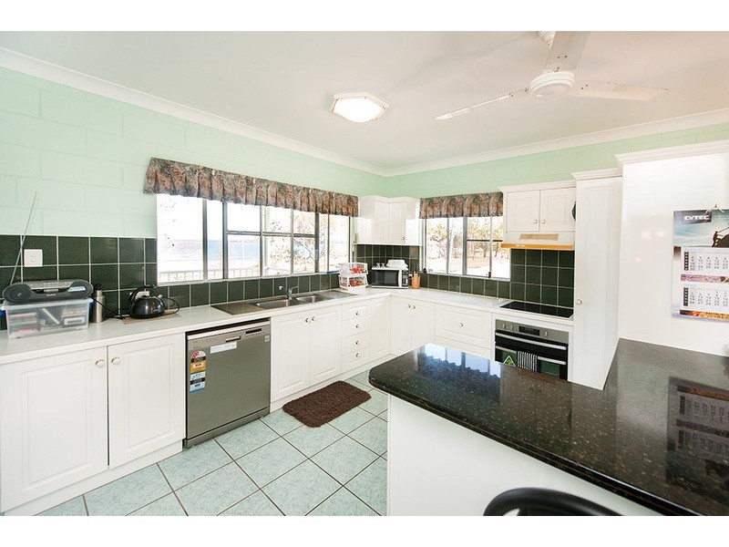 30 The Esplanade, Grasstree Beach QLD 4740