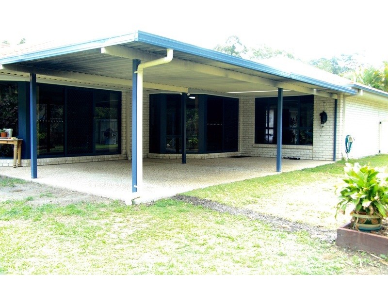 10 Bloomfield Place, Beerwah QLD 4519