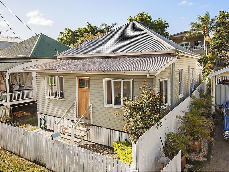 18 Lucy Street, Albion QLD 4010