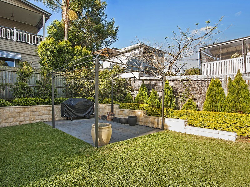 18 Lucy Street, Albion QLD 4010