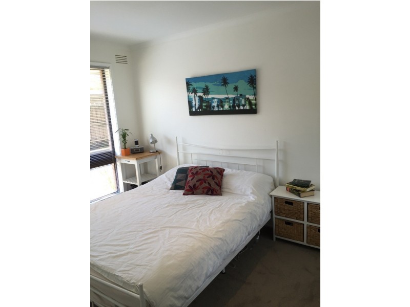 2/25 Broadmeadows Road, Tullamarine VIC 3043