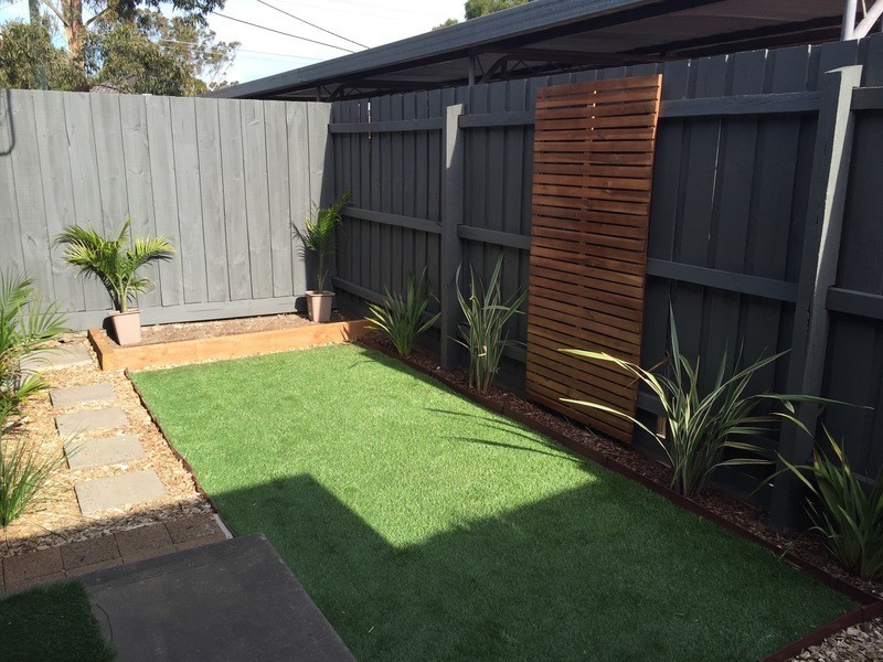 2/25 Broadmeadows Road, Tullamarine VIC 3043
