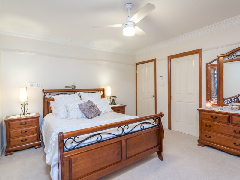 10 Cascade Close, Riverhills QLD 4074