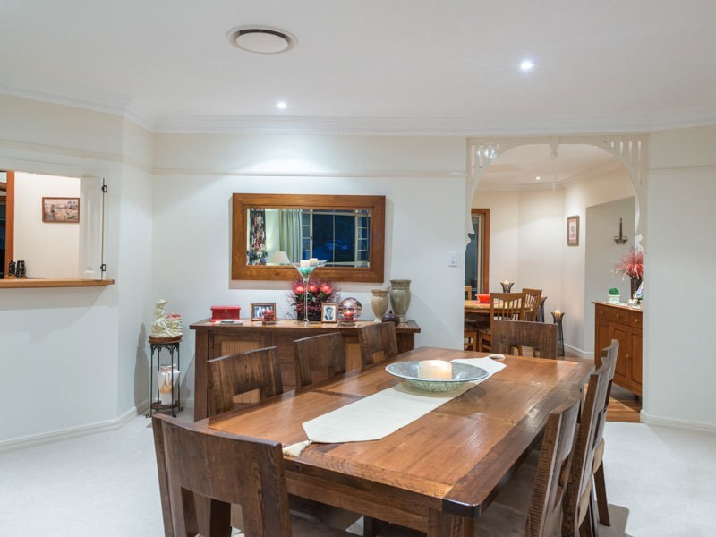 10 Cascade Close, Riverhills QLD 4074