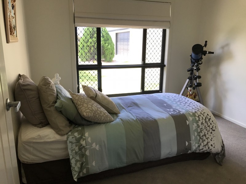 4 Janet Court, Coral Cove QLD 4670