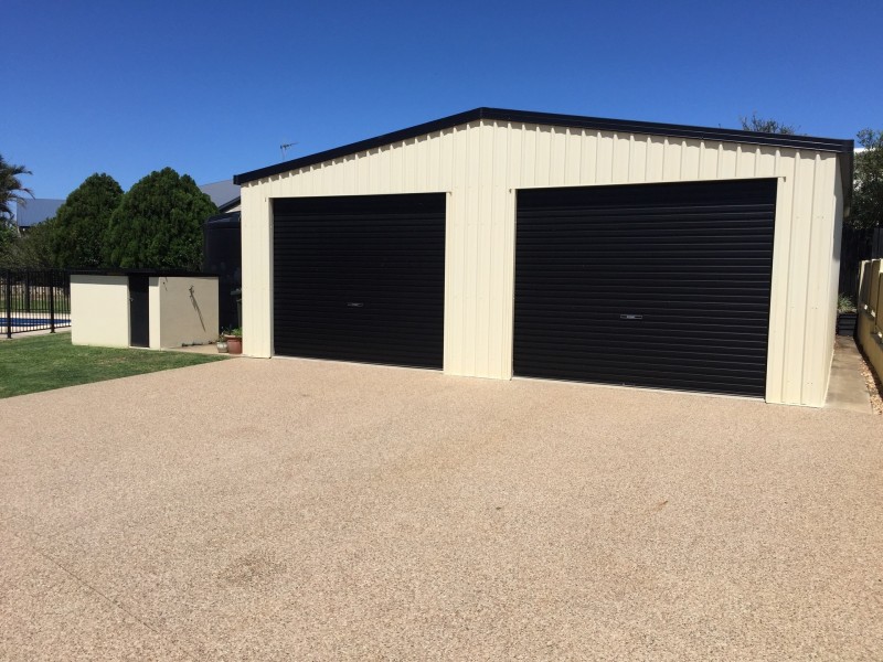 4 Janet Court, Coral Cove QLD 4670