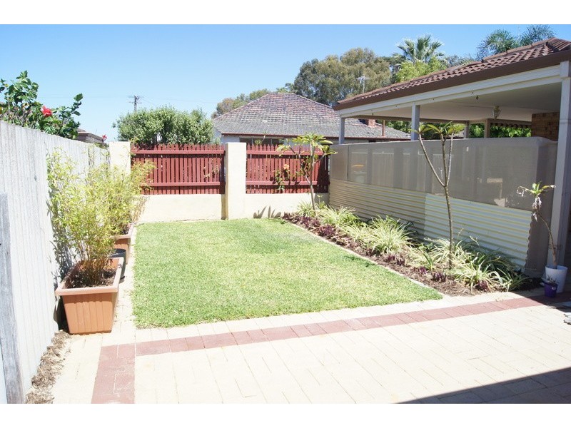 20b Third Avenue, Bassendean WA 6054