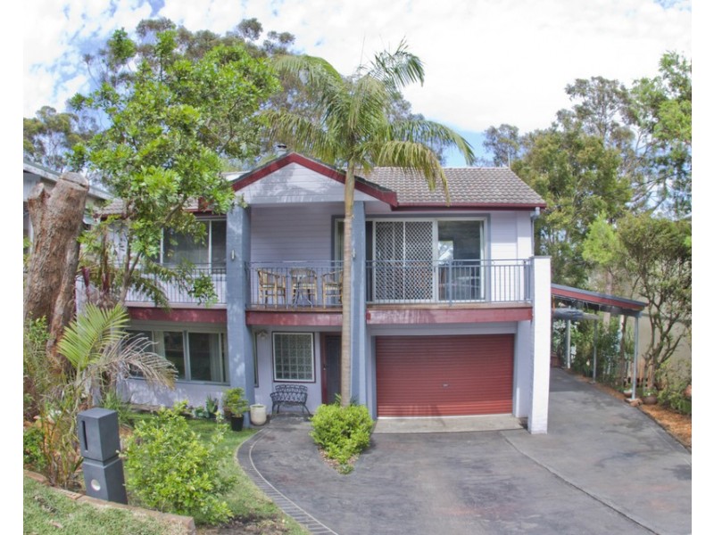 9 Hilltop Street, Bateau Bay NSW 2261