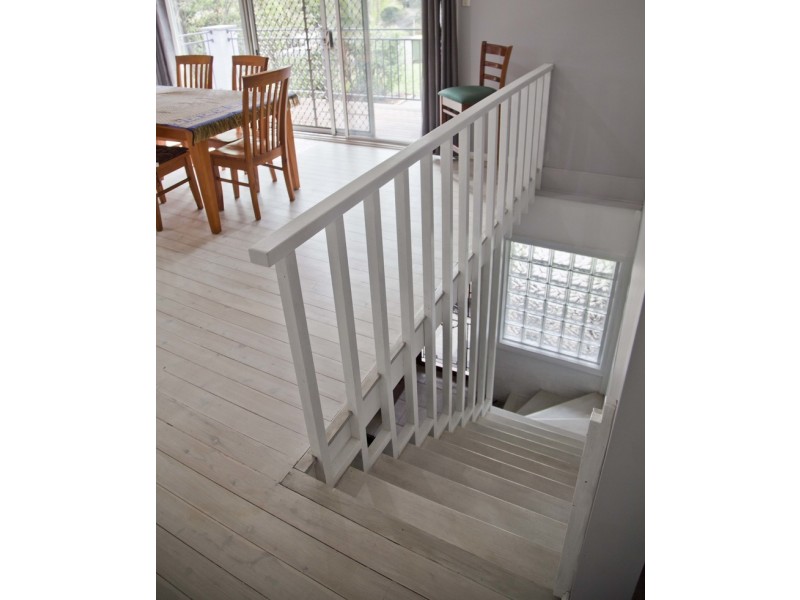 9 Hilltop Street, Bateau Bay NSW 2261